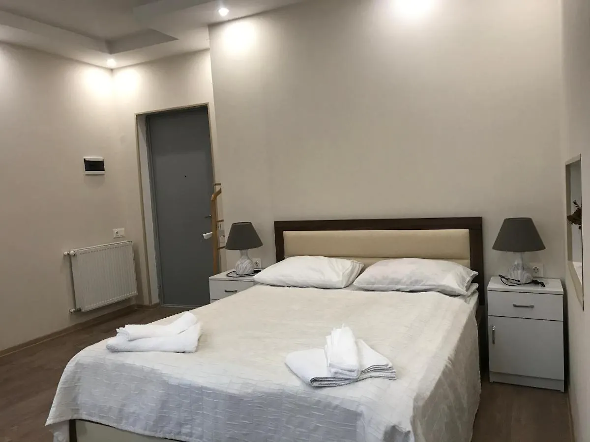 Georgian Guest House On Asatiani Tbilisi